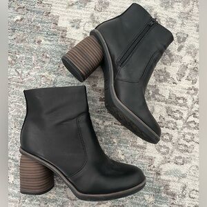 Kork brand boots. Only worn twice.